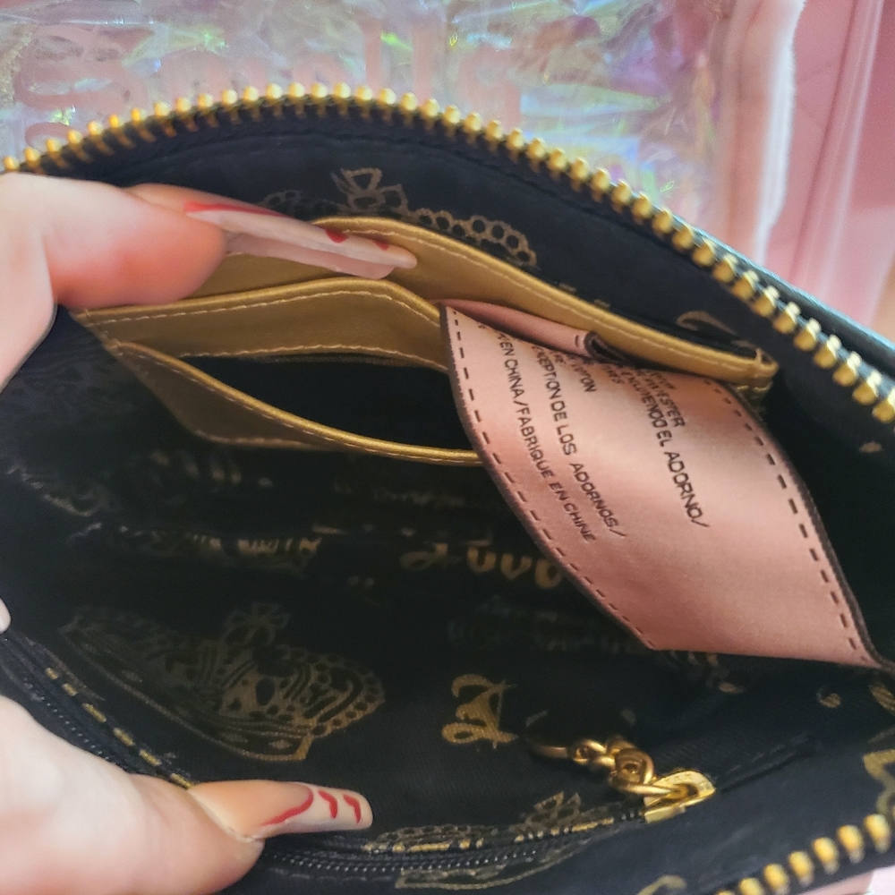 Juicy Couture Black and Gold Chain Bag - Picture 3 of 3